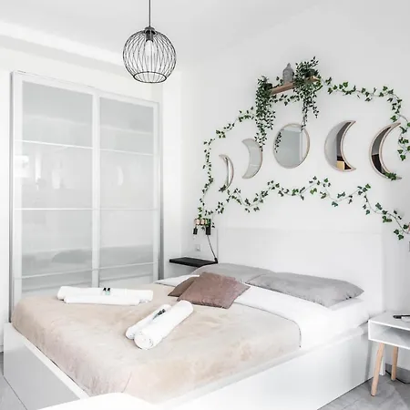 Eden House Sansiro-duomo Netflix & Design * Μιλάνο