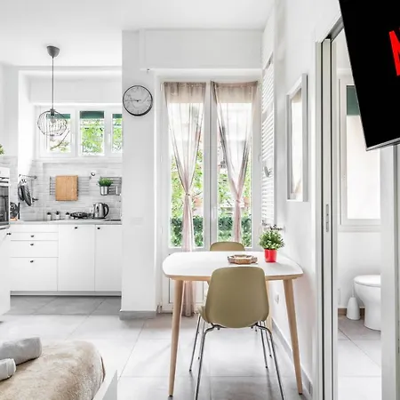 Eden House Sansiro-duomo Netflix & Design Διαμέρισμα Μιλάνο